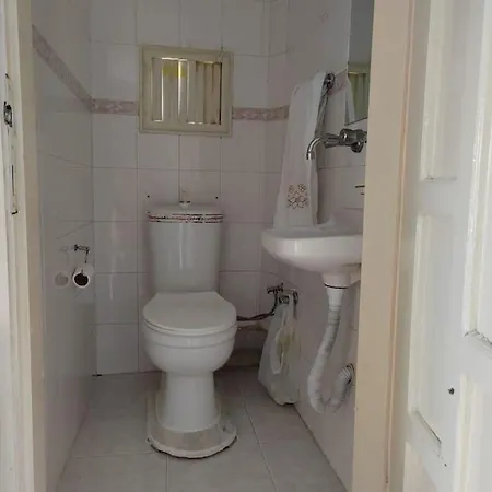 فندق Yemyesil Tertemiz Havali Koey Evi بورنوفا