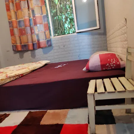 Yemyesil Tertemiz Havali Koey Evi 3* بورنوفا